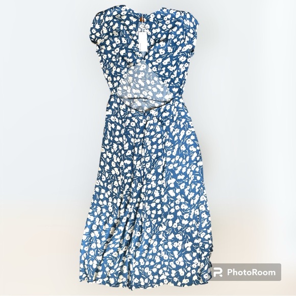 NWT REFORMATION Gavin Back Cut Out Midi Dress in Tuli Blue & White Floral Sz 12 - Picture 3 of 6